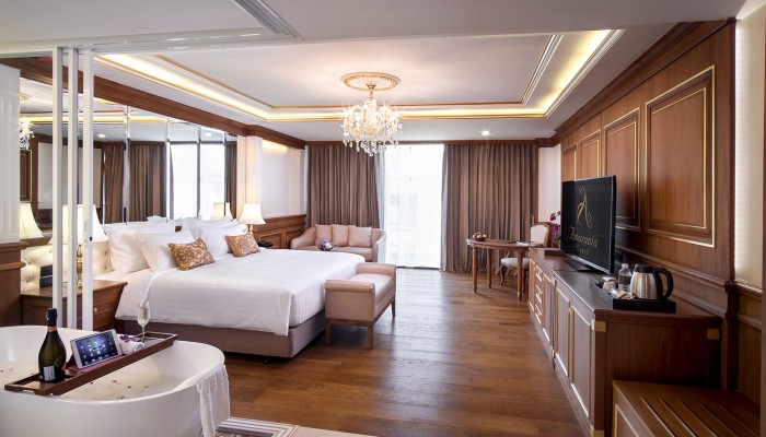 Premier room